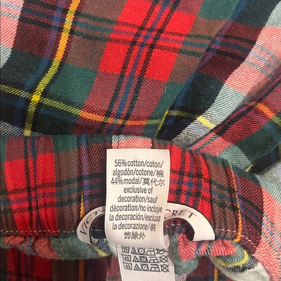 Victoria’s Secret Sleep Shorts - Picture 6 of 6